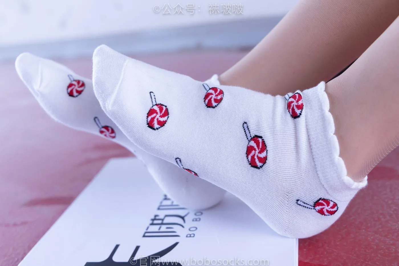 [BoBoSocks袜啵啵]NO.030 稚予- 皮鞋、短白棉袜、肉丝 [141P]插图2